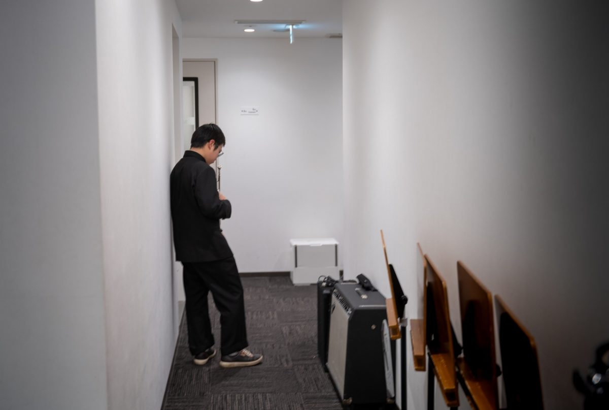 実技模試で音出しを待つトランペットの参加者