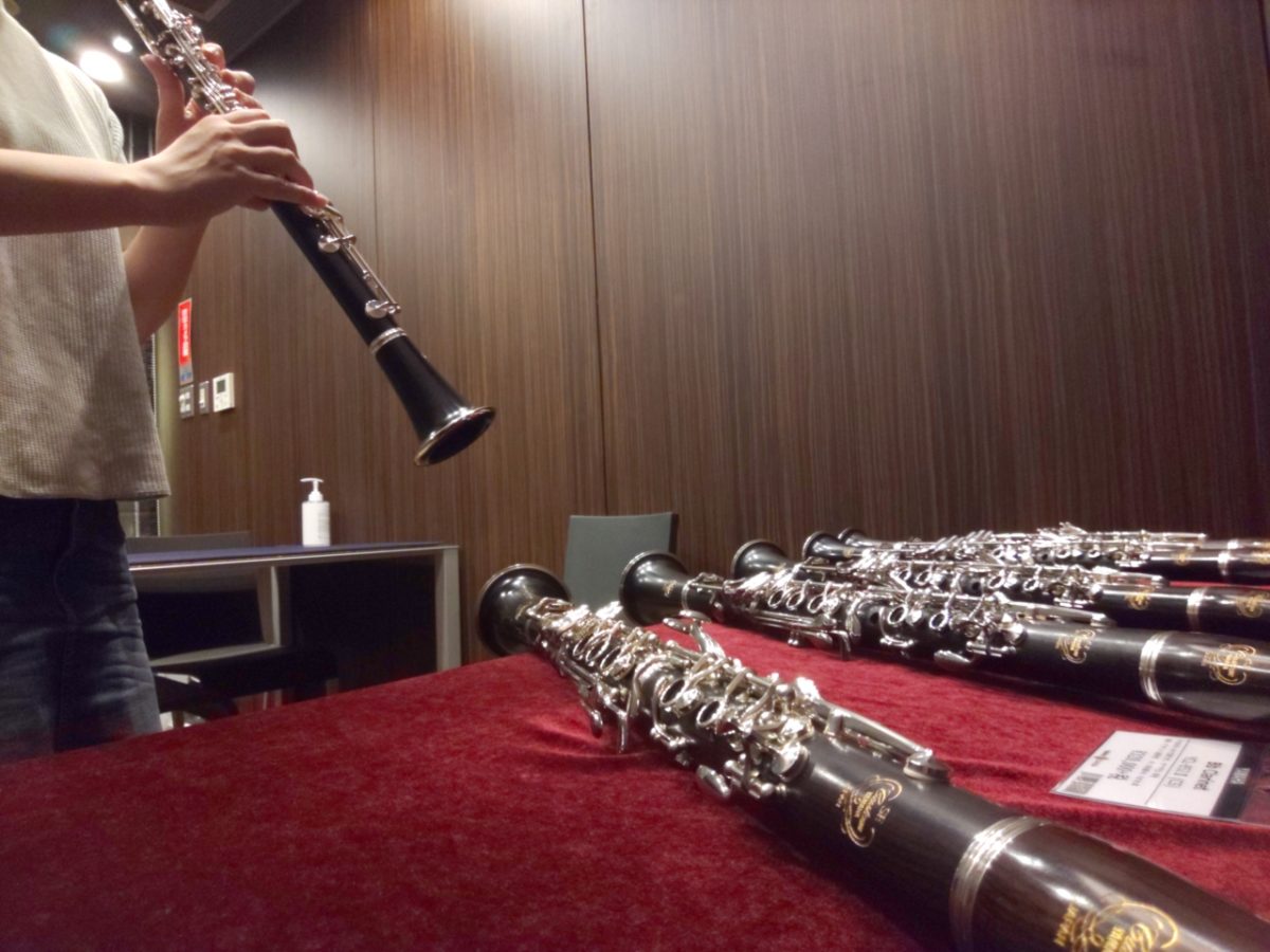 ヤマハのクラリネットを選定する講師