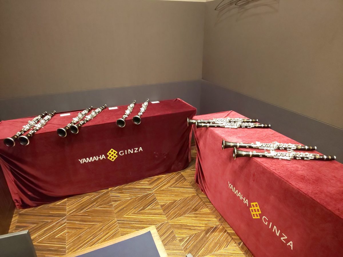 選定用に並べられたヤマハのクラリネット5機種