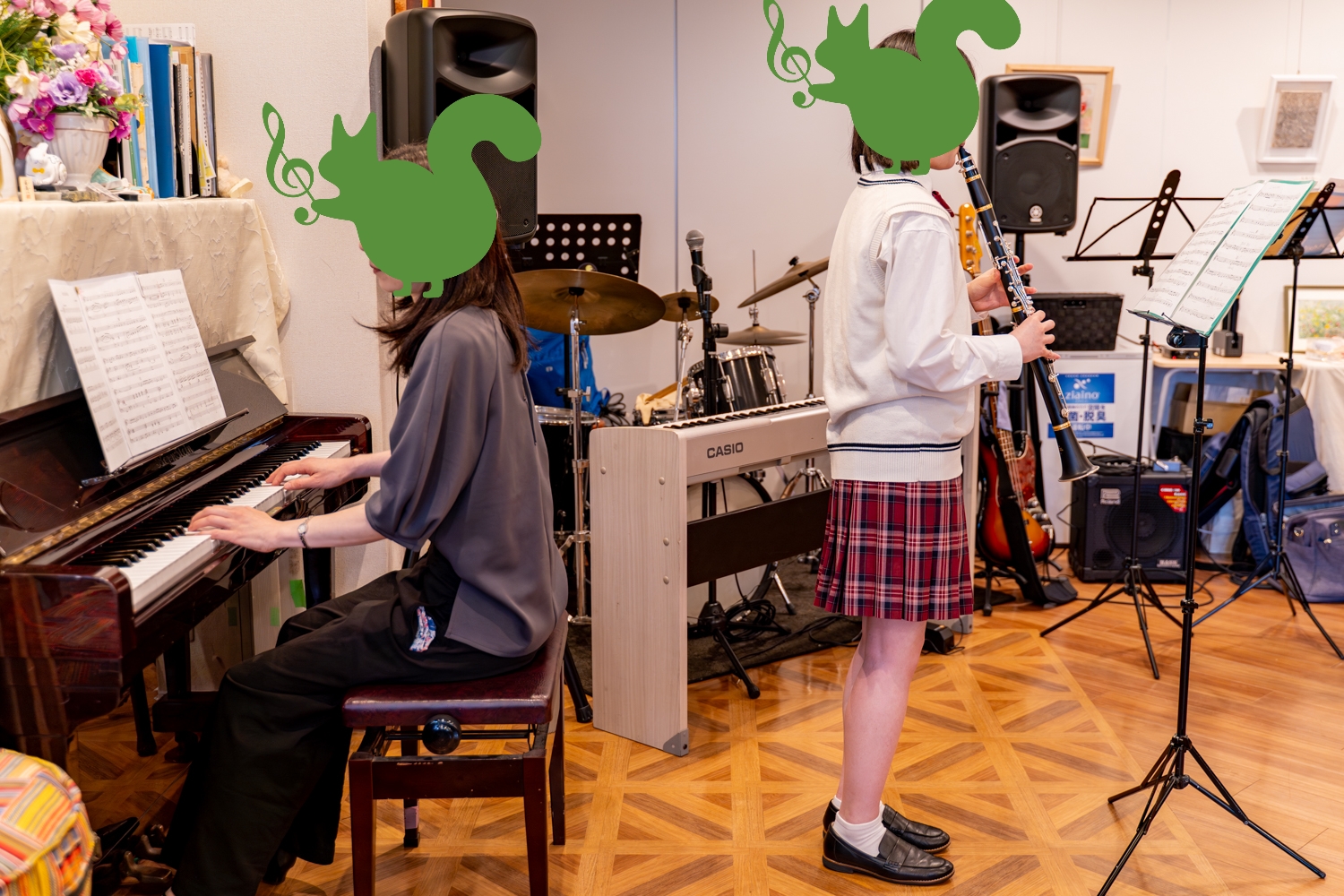 ライブ懇親会で母娘共演する生徒